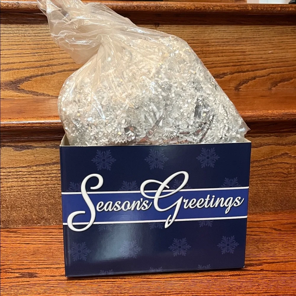 Set of 6 Blue Season's Greetings Gift Basket Boxes With Silver and White Filler